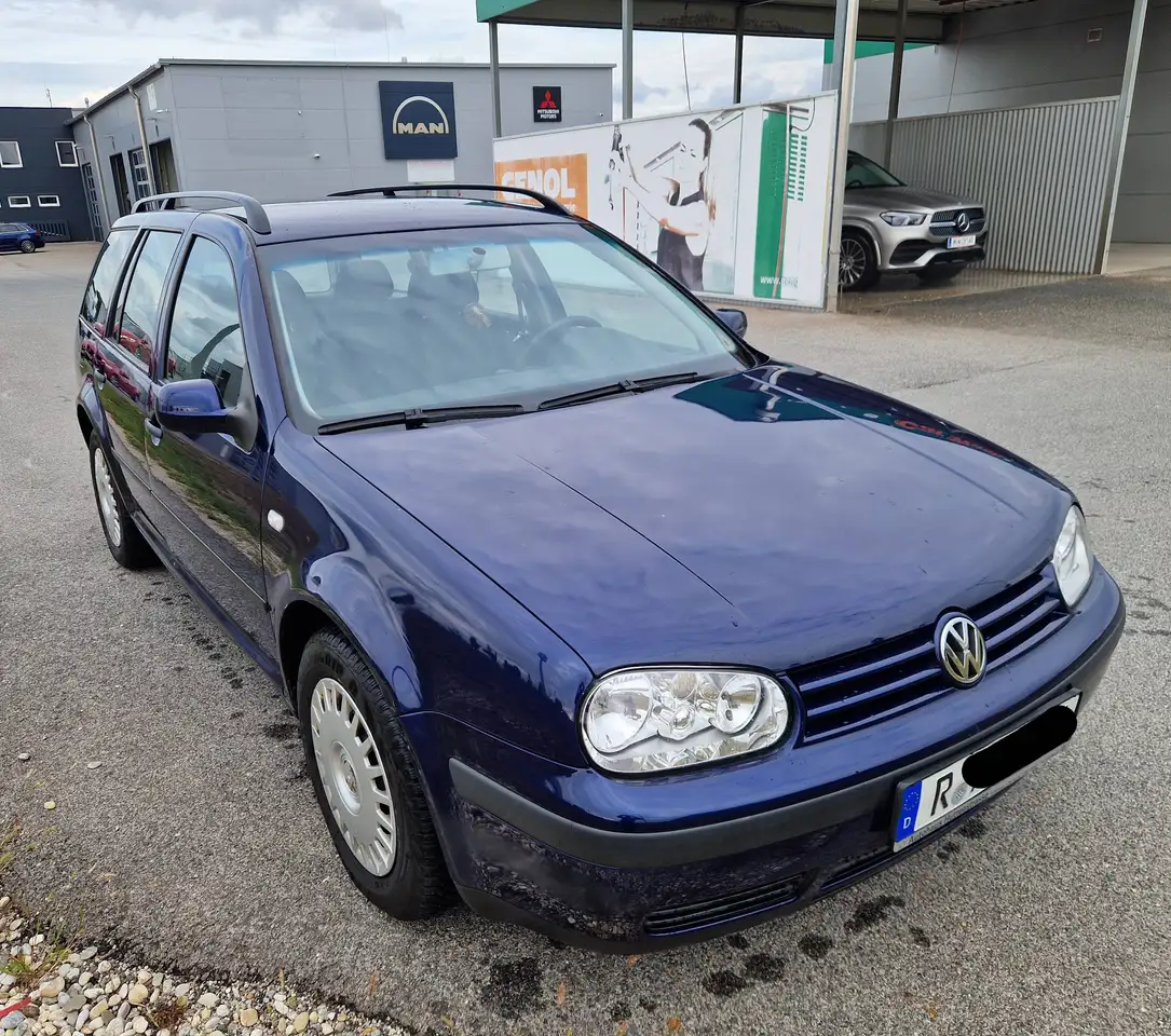 Volkswagen Golf IV Variant 1.6 — photo 1 of 17