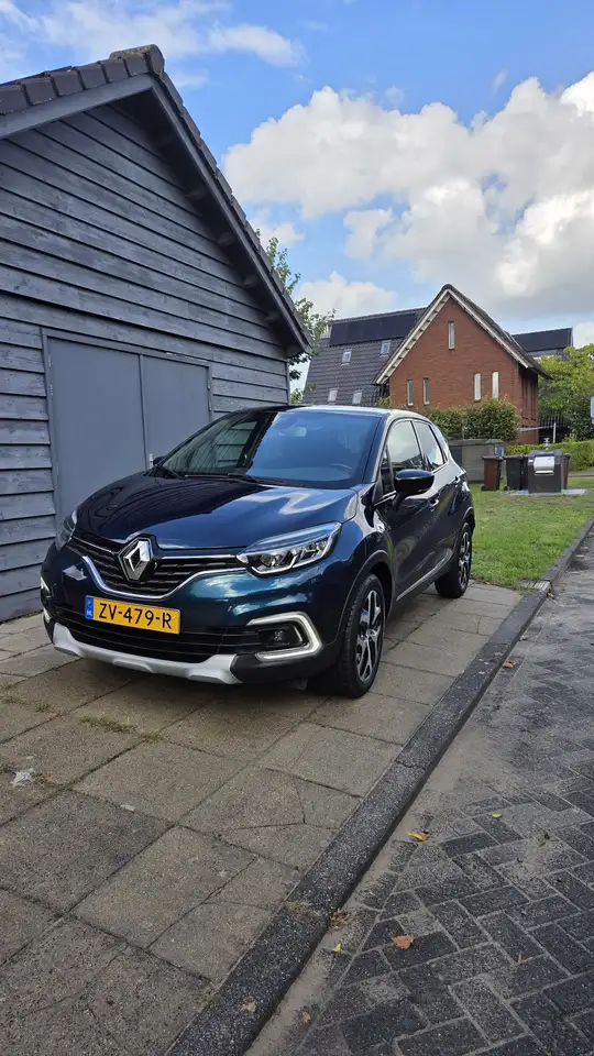 Renault Captur (ENERGY) TCe 90 LIFE — photo 1 of 8
