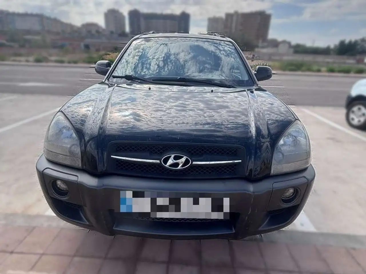 Hyundai TUCSON 2.0 141cv — photo 1 of 9