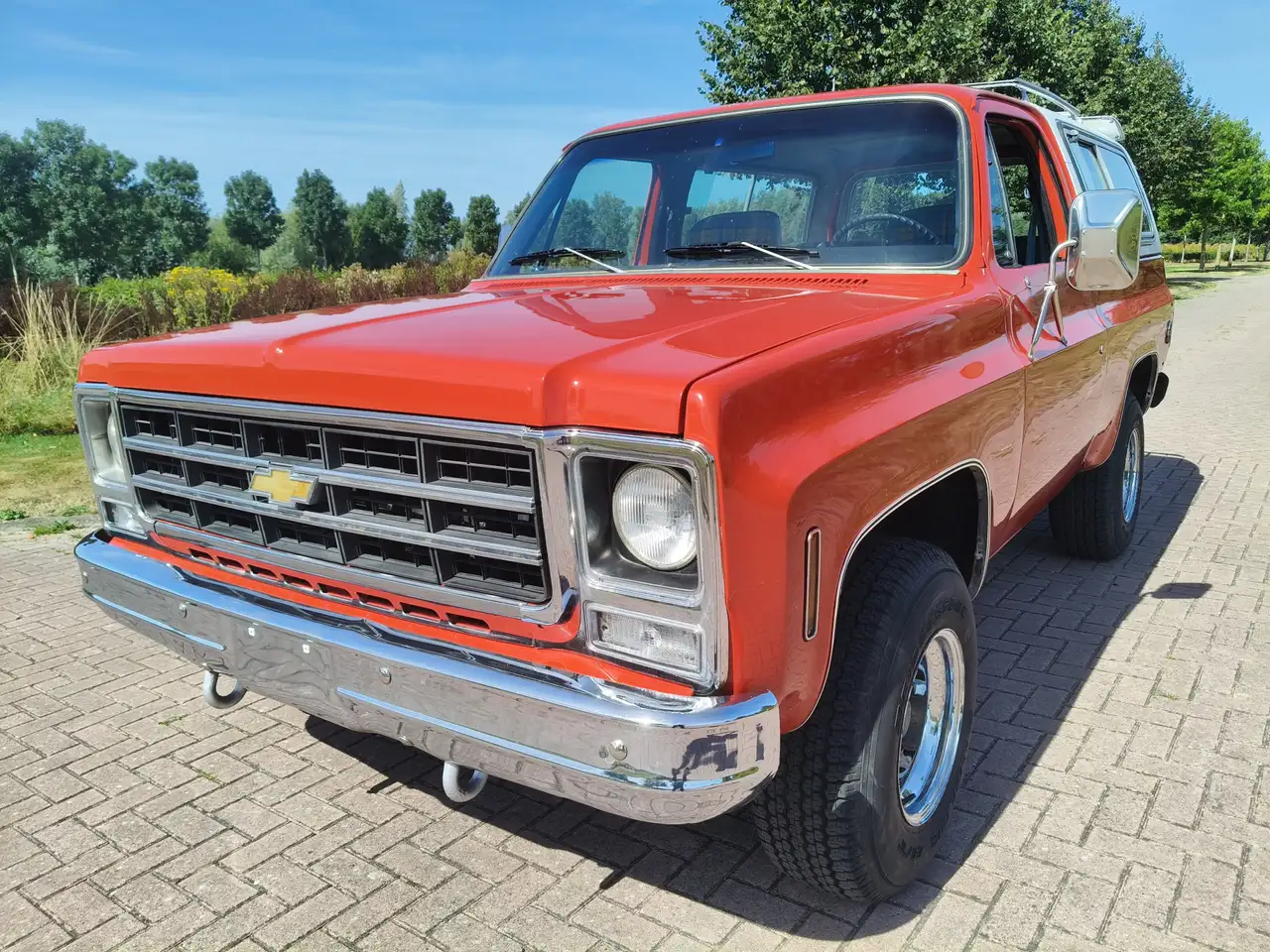 Chevrolet Blazer K5 350 v8 AUT — photo 1 of 40