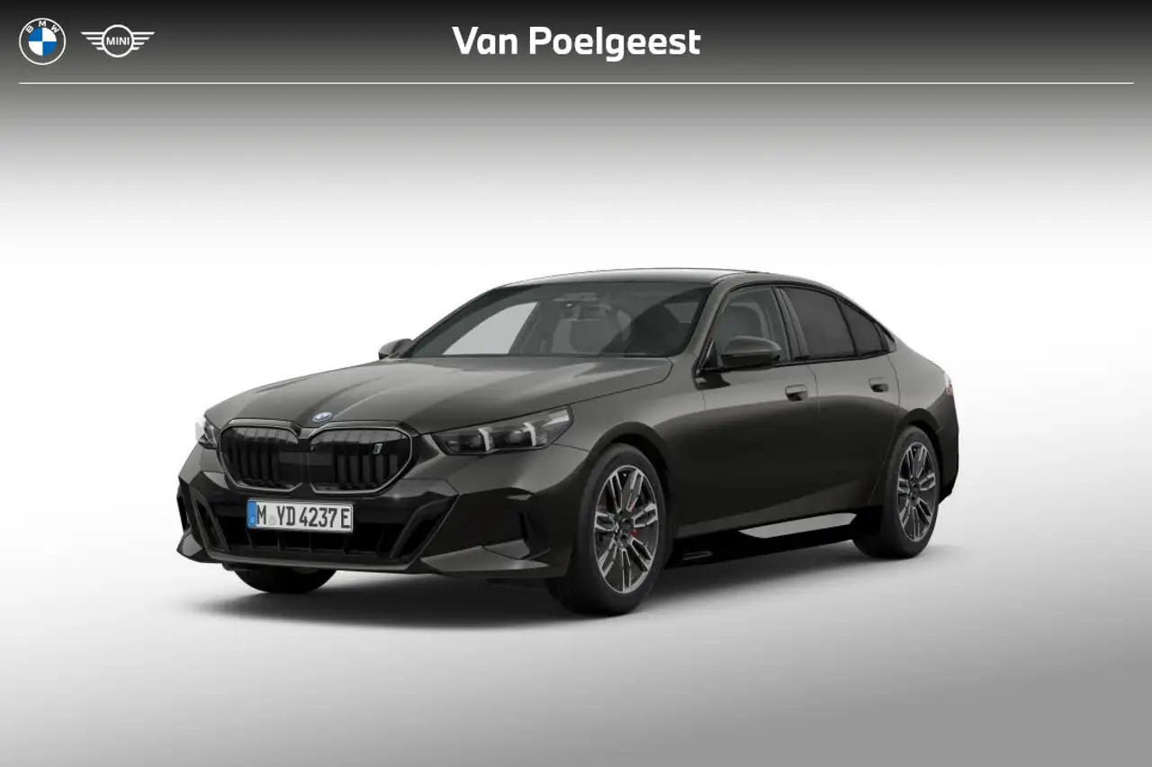 BMW i5 Sedan eDrive40 M Sport Edition 84 kWh | M Sportpak — photo 1 of 6