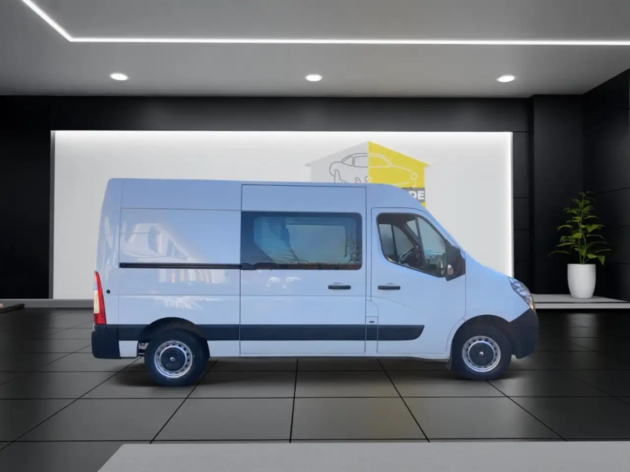 2017 Renault Master Kasten L2H2 HKa 3,5t Doka 7-Sitzer, photograph 6