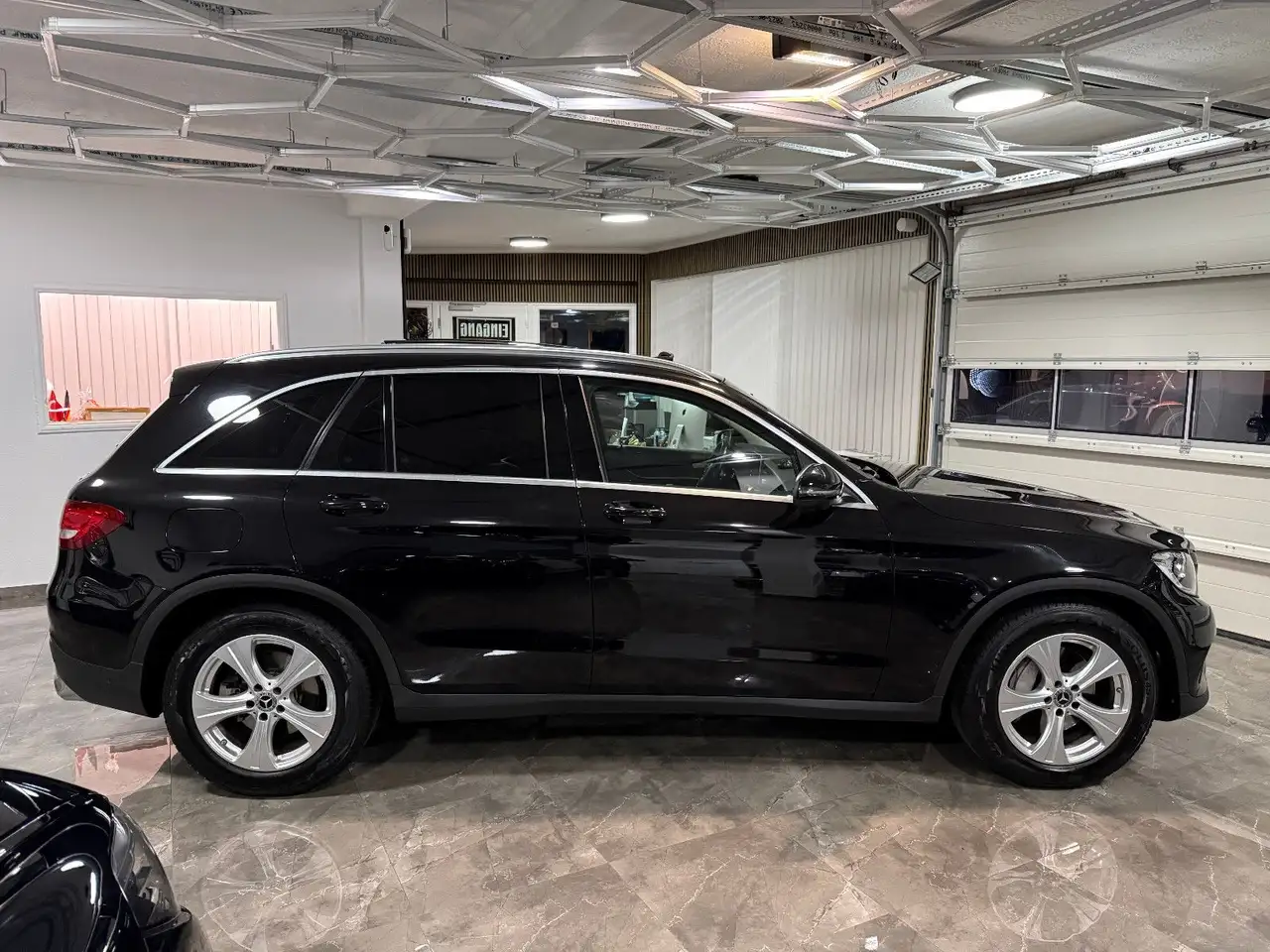 2018 Mercedes-Benz GLC 300 4Matic / Panorama 360° 4x SHZ Tempomat, photograph 5