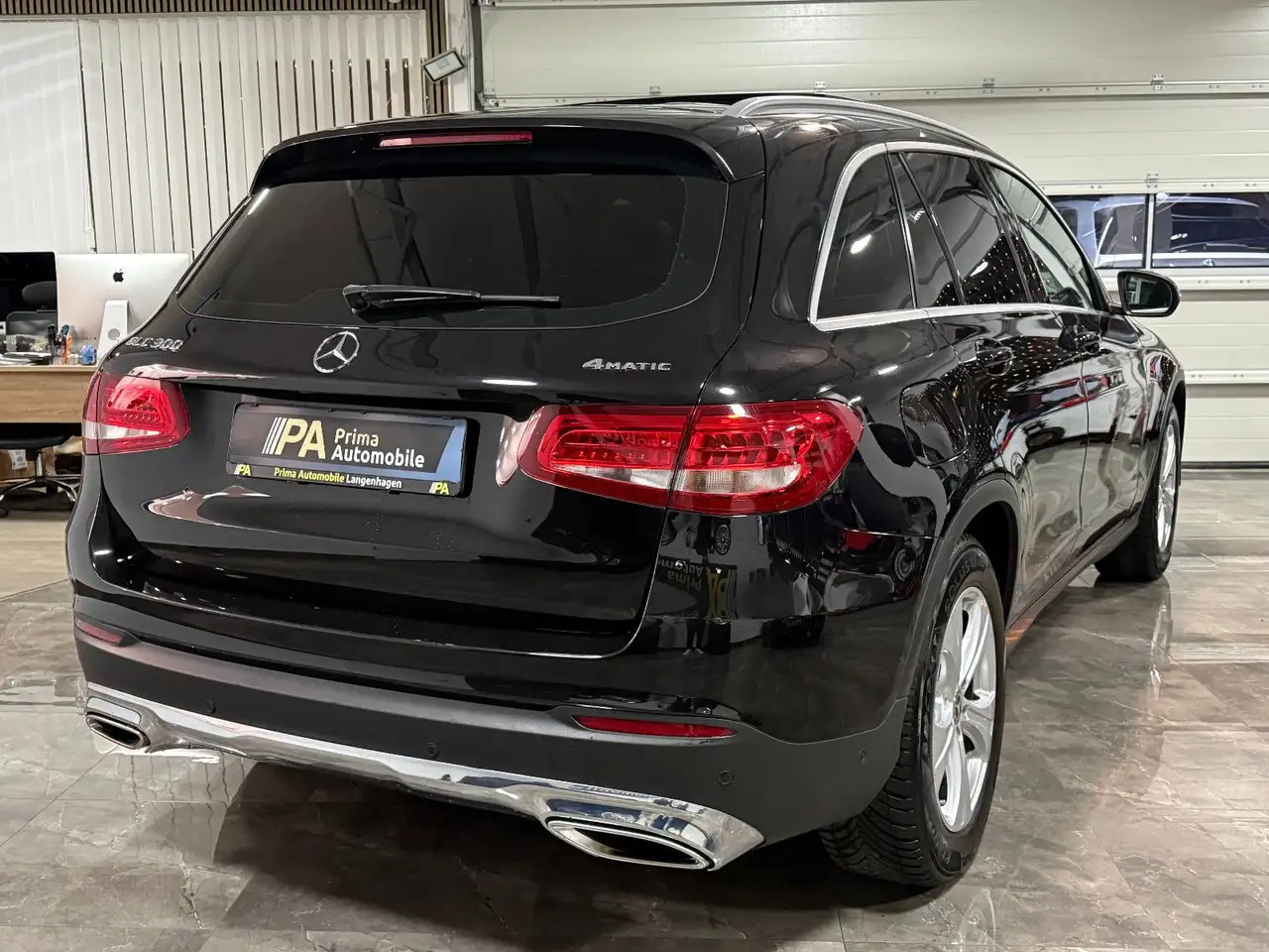 2018 Mercedes-Benz GLC 300 4Matic / Panorama 360° 4x SHZ Tempomat, photograph 4