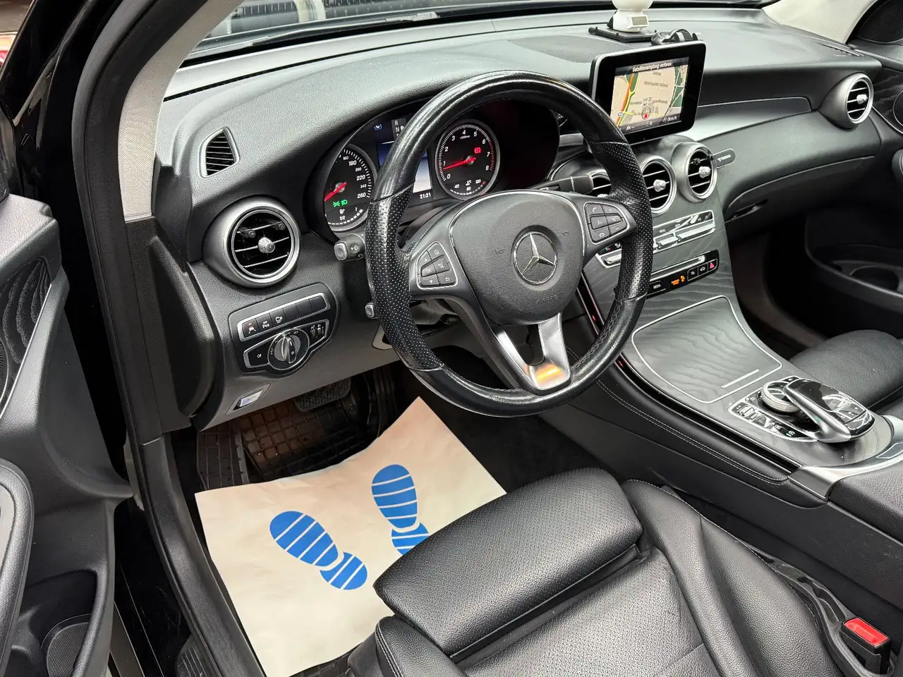 2018 Mercedes-Benz GLC 300 4Matic / Panorama 360° 4x SHZ Tempomat, photograph 10