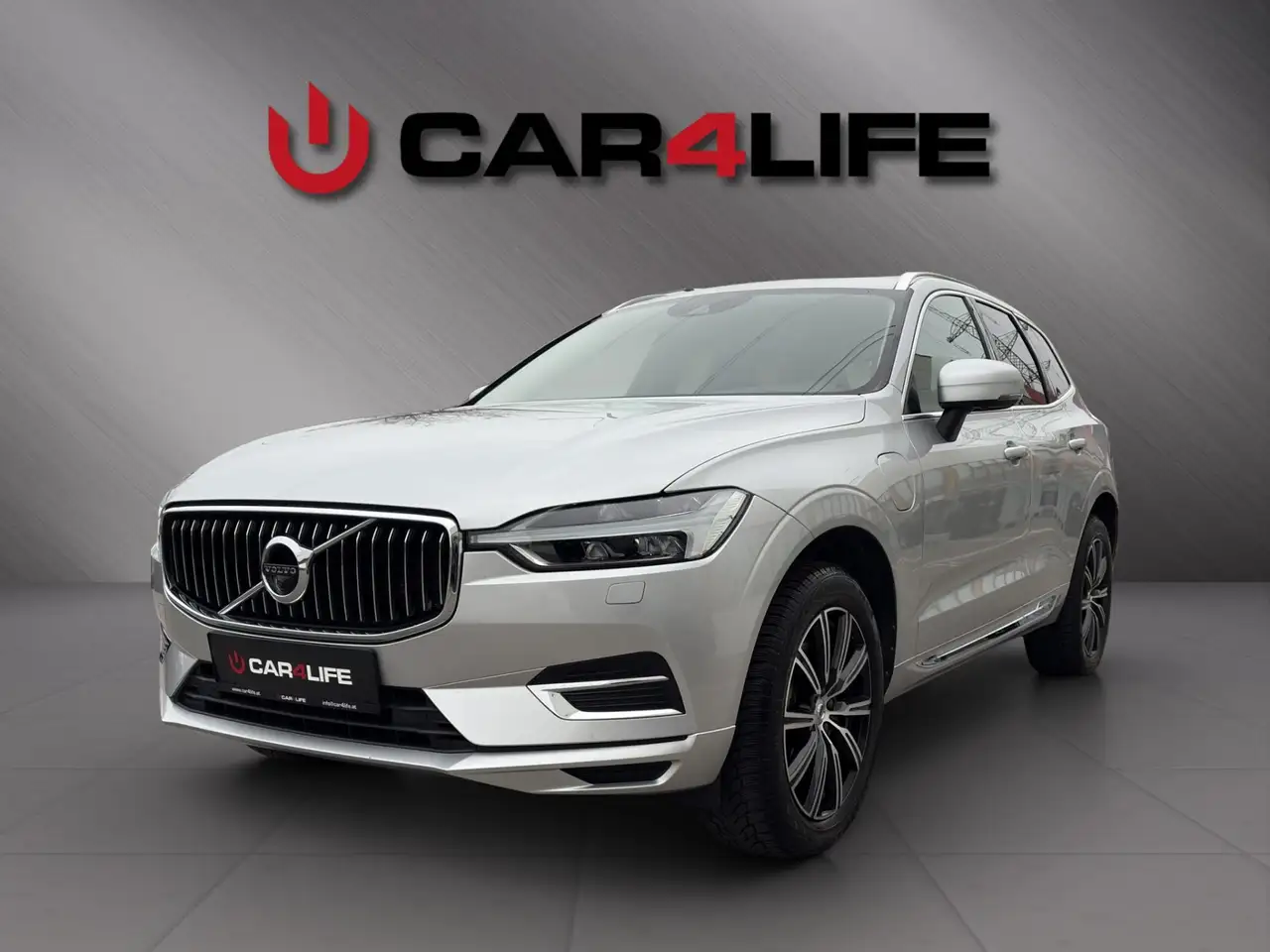 Volvo XC60 T8 Twin Engine PHEV Inscription |360*|HUD|H&K|Pan — photo 1 of 26