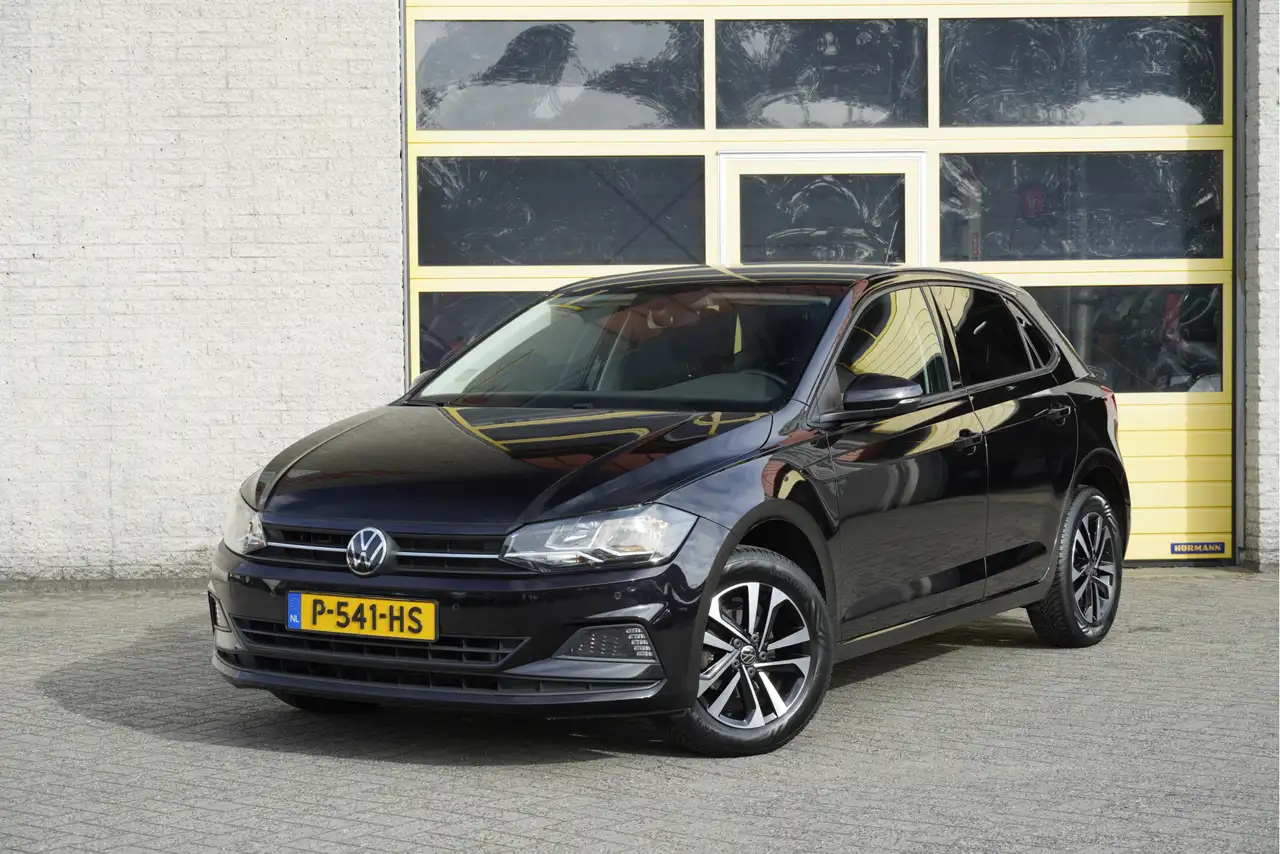 Volkswagen Polo 1.0 TSI 5drs Highline BJ2021 Climate Control | Led — photo 1 of 9