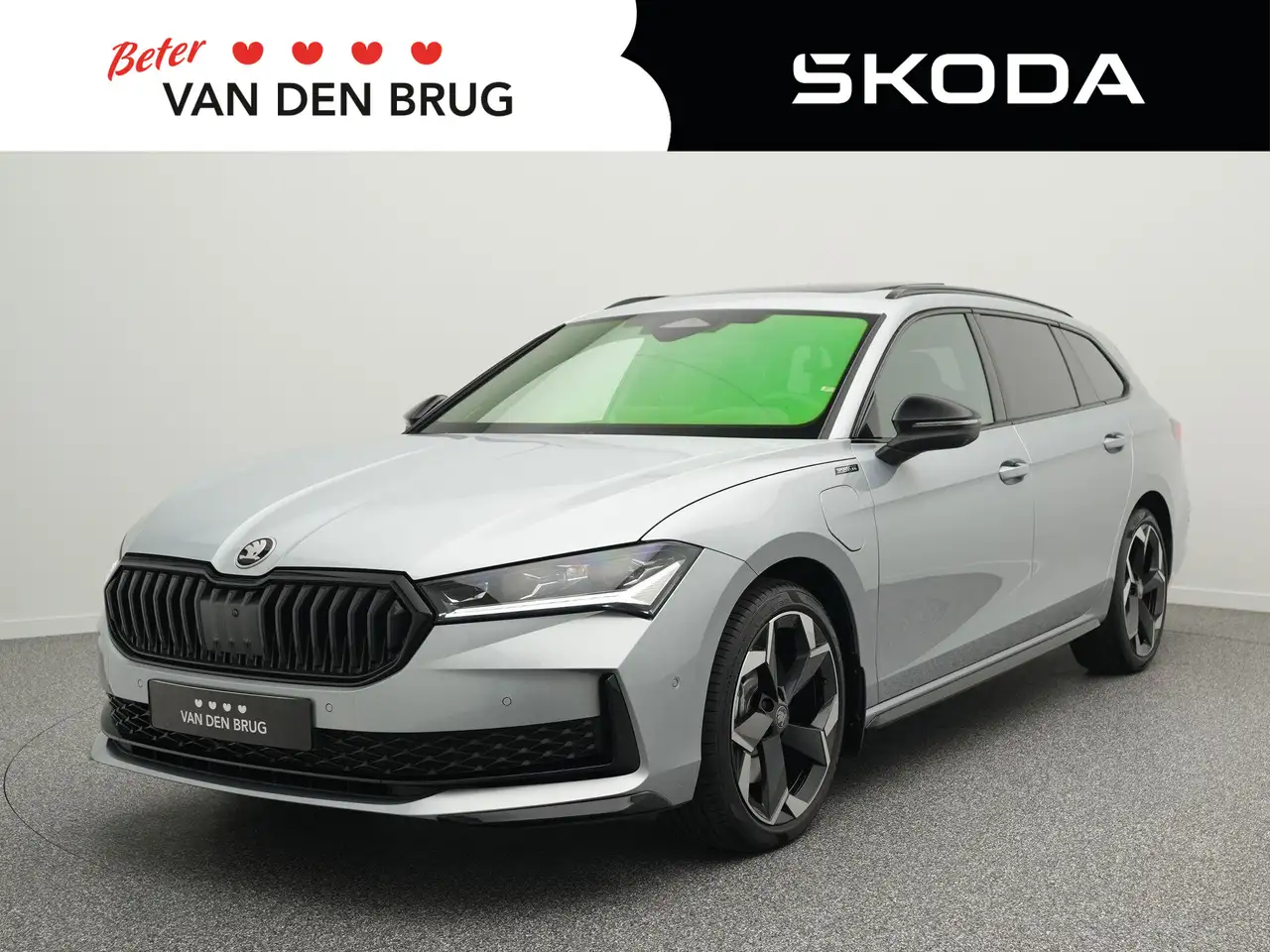 Skoda Superb Combi 1.5 TSI 204pk PHEV Sportline Business | Trek — photo 1 of 17