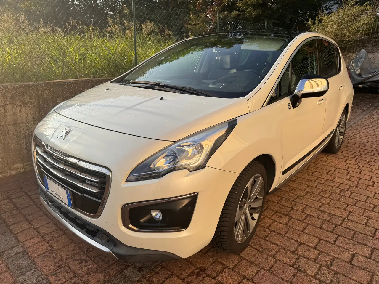 Peugeot 3008 3008 I 2.0 hdi Hybrid4 E6 — photo 1 of 15