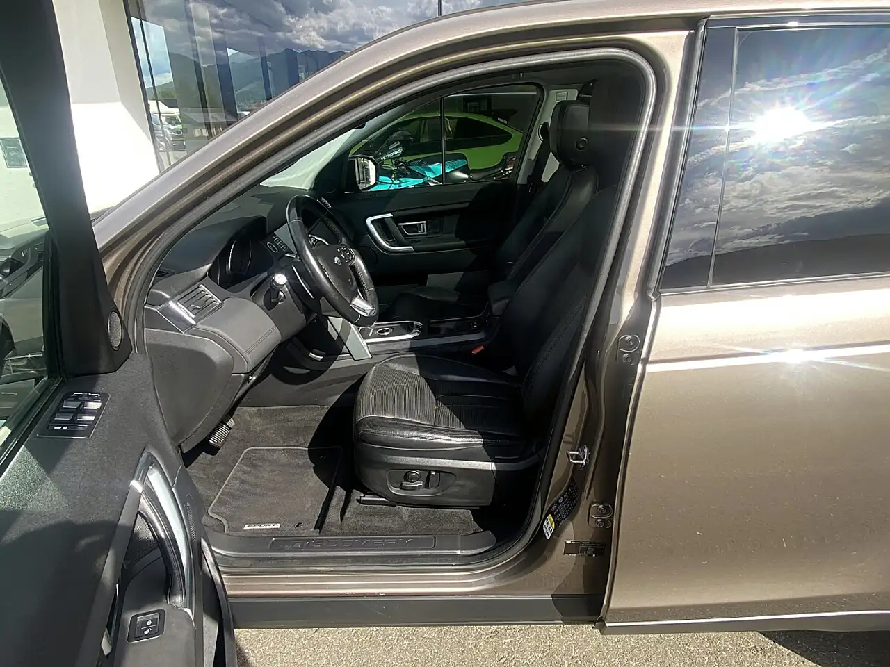 2015 Land Rover Discovery Sport 2,2 SD4 4WD HSE Aut.* VOLL* 7-Sitzer* AHK* GARA..., photograph 8