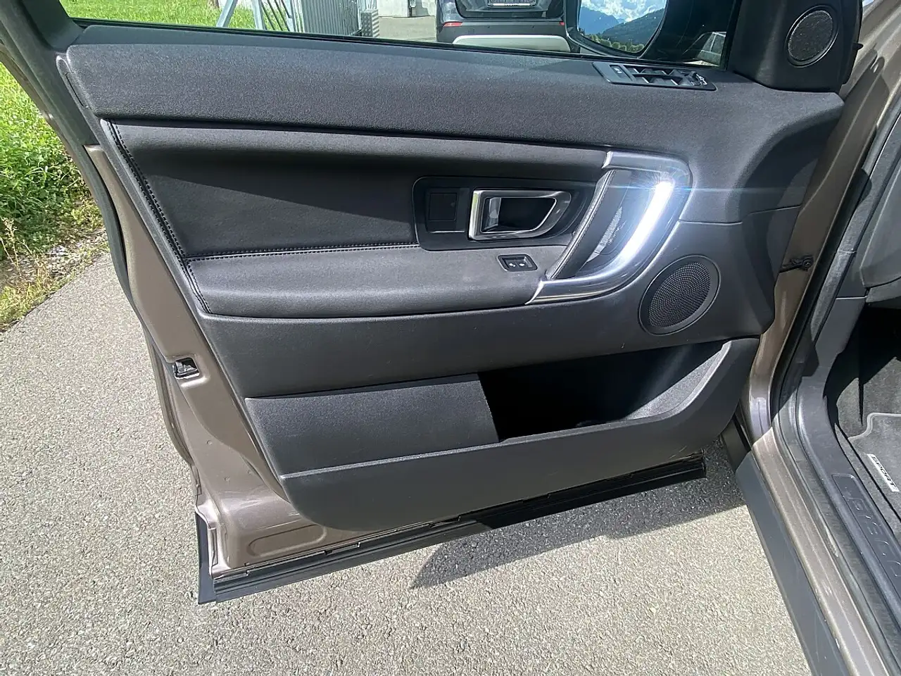 2015 Land Rover Discovery Sport 2,2 SD4 4WD HSE Aut.* VOLL* 7-Sitzer* AHK* GARA..., photograph 9