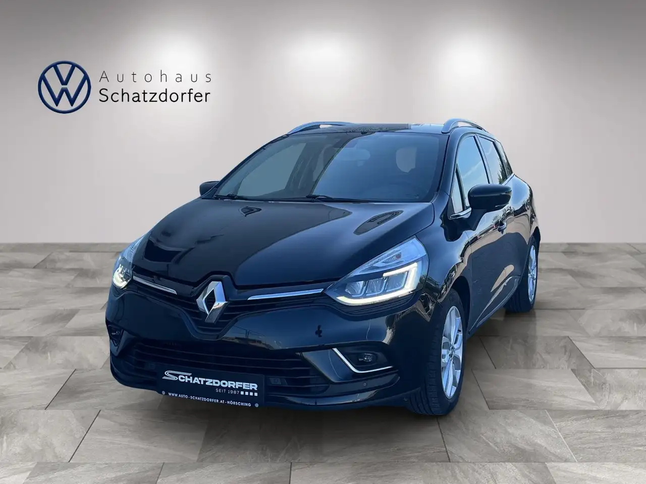 Renault Clio Grandtour Energy TCe 90 Intens — photo 1 of 19