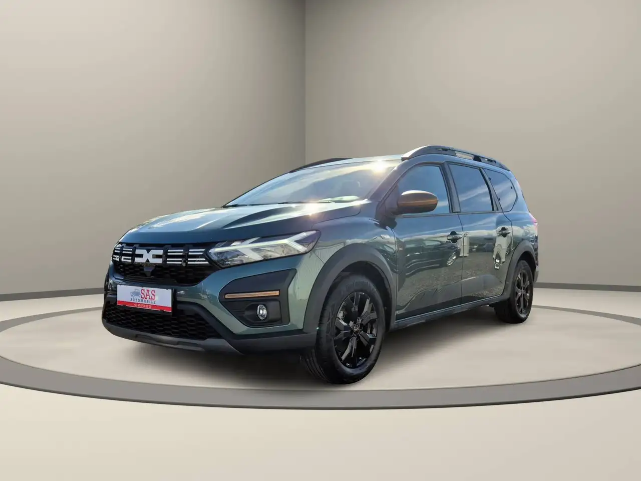 Dacia Jogger Jogger Extreme TCe 110 Extreme — photo 1 of 12