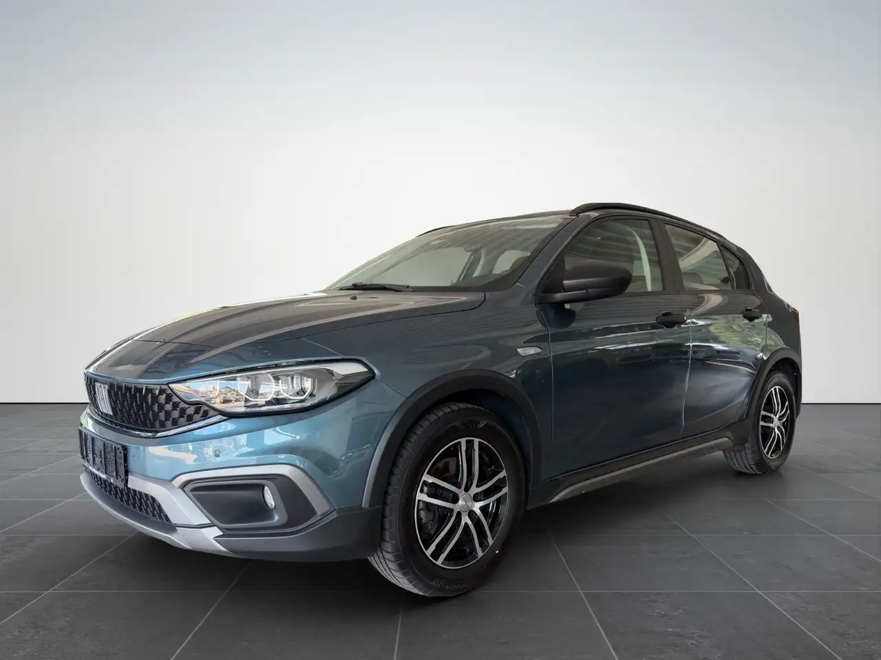Fiat Tipo CROSS 1.0 /LED/NAV/17Z/ACC/RFK/MY21 — photo 1 of 14