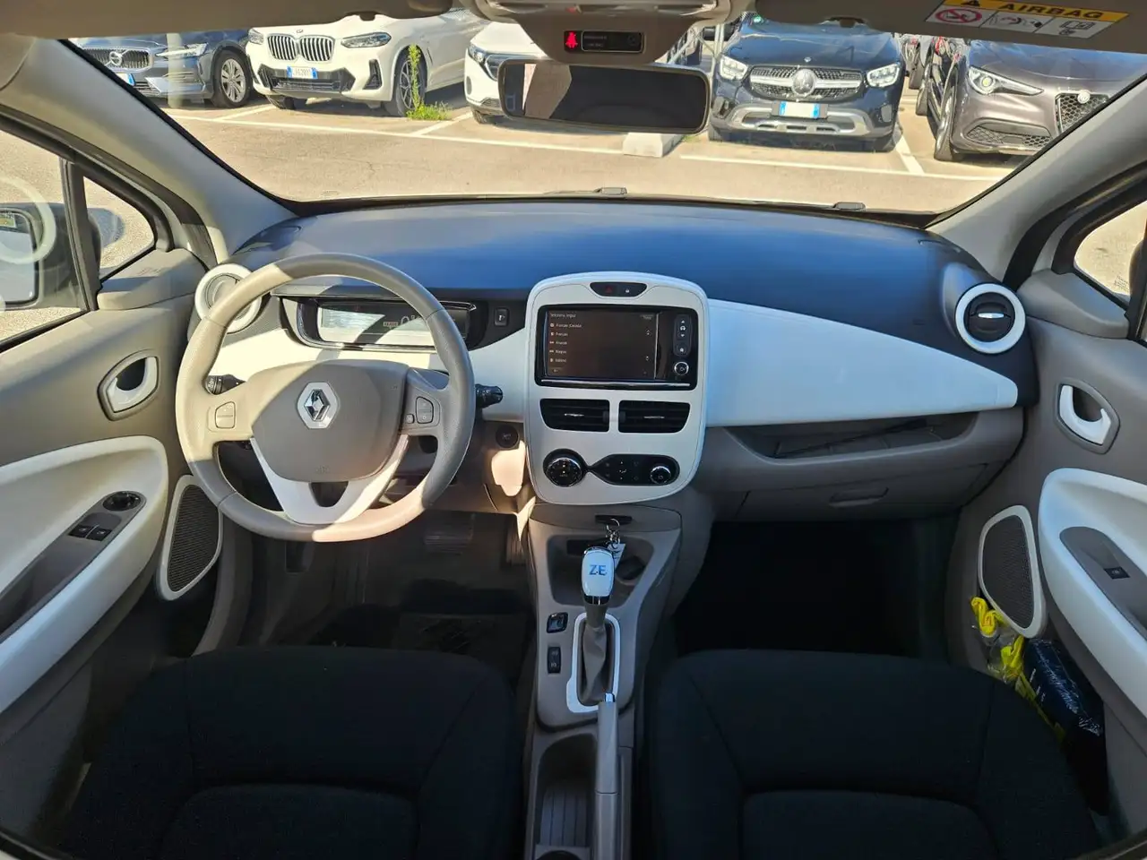 2019 Renault ZOE Zoe Life R90 Flex 92cv my18 - FY045HB, photograph 10