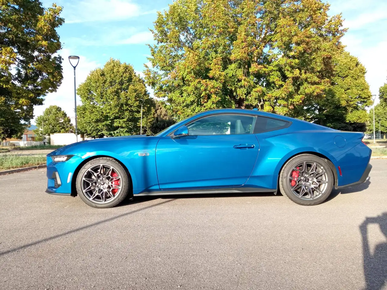 Ford Mustang Mustang VII Fastback Fastback 5.0 V8 GT 446cv auto — photo 1 of 15