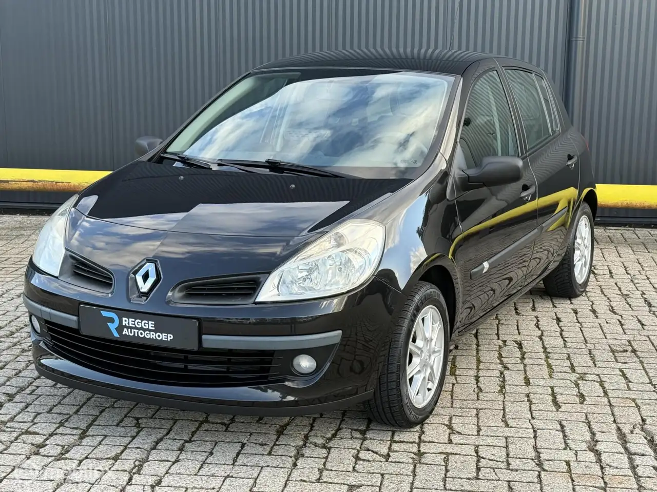 Renault Clio 1.2-16V Authentique AIRCO | TREKHAAK — photo 1 of 21