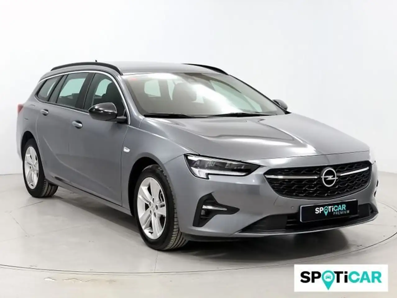Opel Insignia ST 1.5D DVH S&S Business Edition 122 — photo 1 of 38