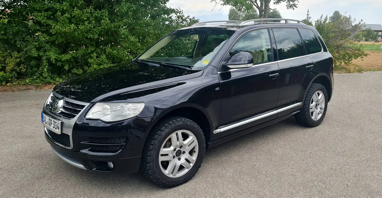 Volkswagen Touareg Touareg 3.0 V6 TDI DPF, R-Line, TÜV 03/2028 — photo 1 of 24