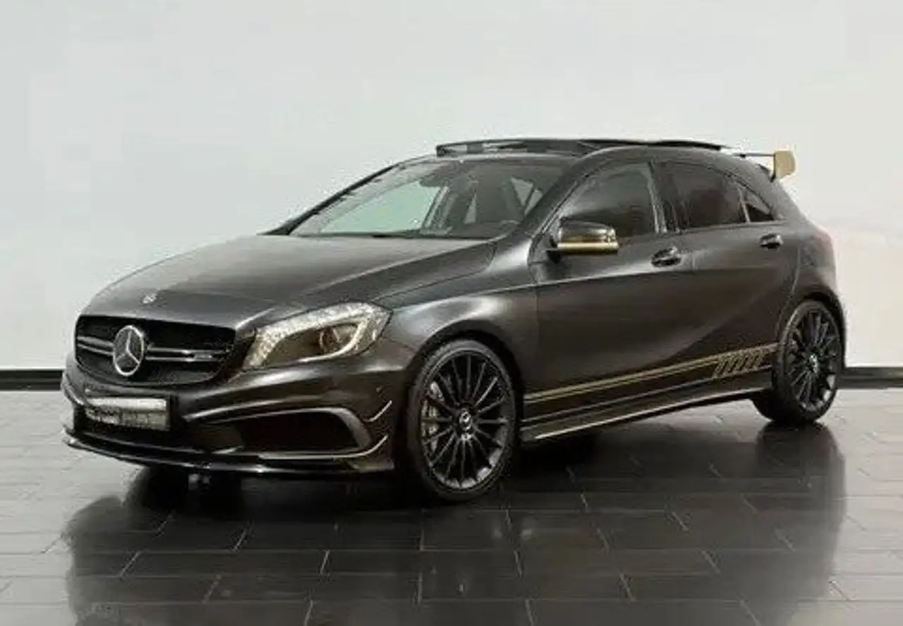 Mercedes-Benz A 45 AMG Mercedes 45 AMG 4-Matic Speedshift DCT — photo 1 of 16