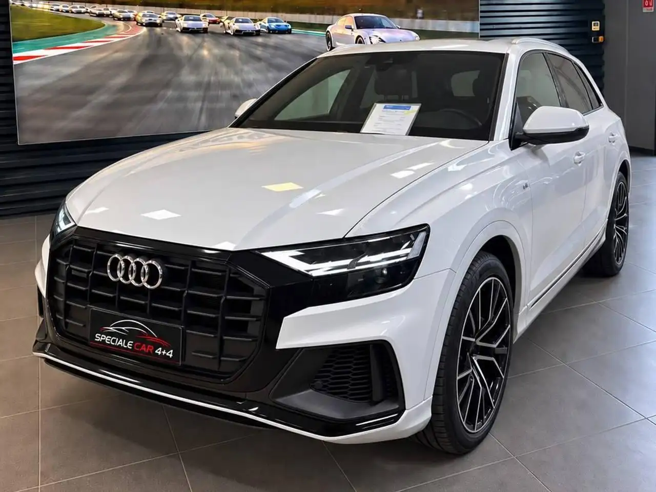 Audi Q8 Q8 50 3.0 tdi mhev Sport quattro tiptronic — photo 1 of 12