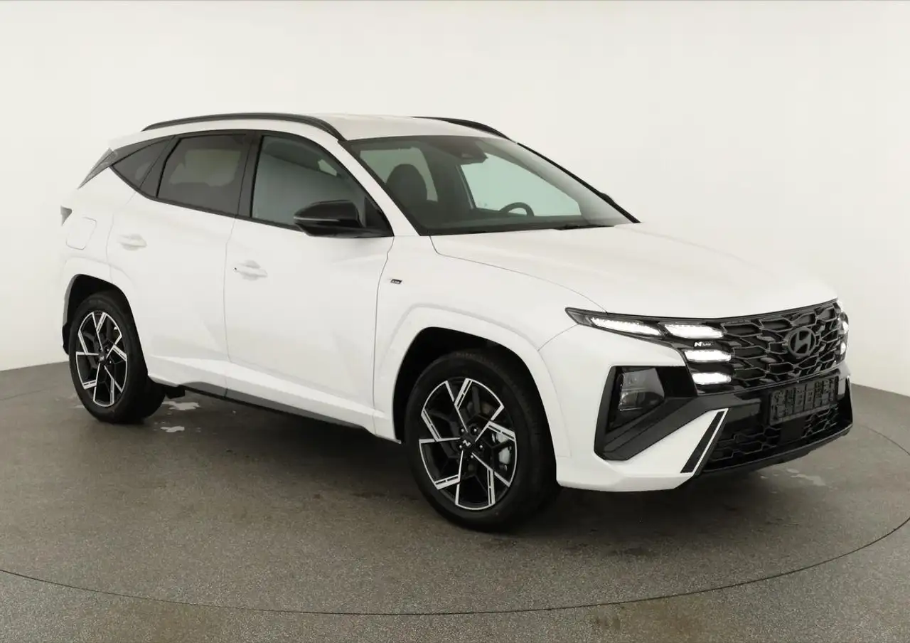 Hyundai TUCSON N Line Plug-In Hybrid 2WD 1.6 T-GDI PHEV LINE, ... — photo 1 of 36