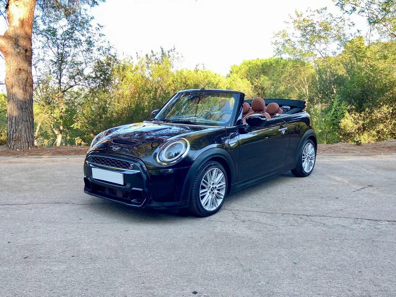 MINI F57 Cooper S Cabriolet 178 ch Edition Camden — photo 1 of 15