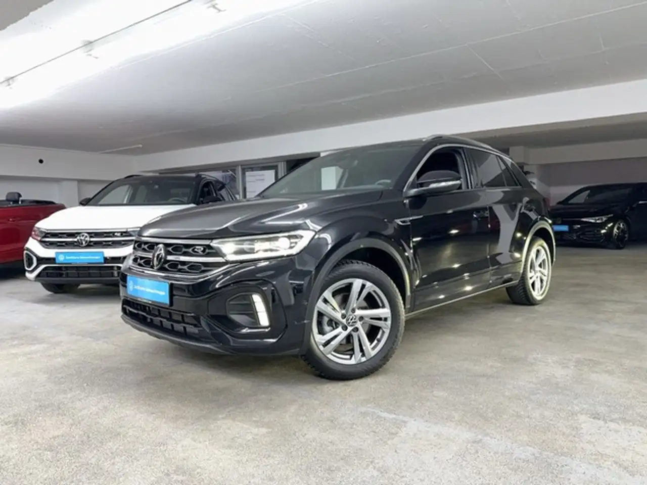 Volkswagen T-Roc 1.5 TSI DSG R-Line LED+ACC+NAVI+LM-Felgen — photo 1 of 14
