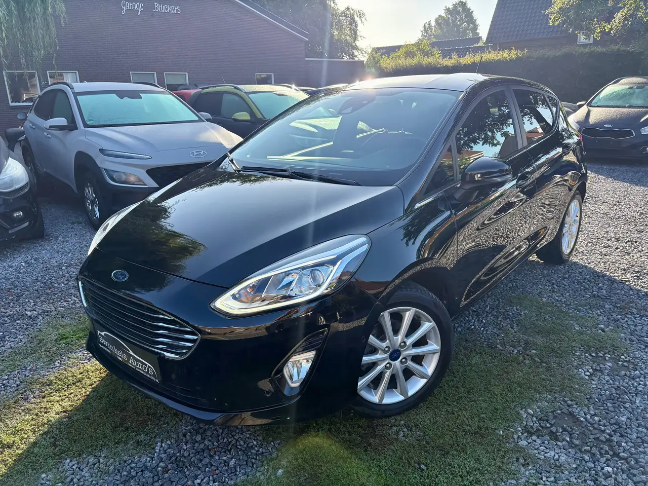 Ford Fiesta 1.1-86pk-Hatchback 5 drs. Titanium-Apple Carplay/Androïd-Camera-PDC-LMV-LED-Rijstrooksensor-Aut. inparkeren — photo 1 of 40