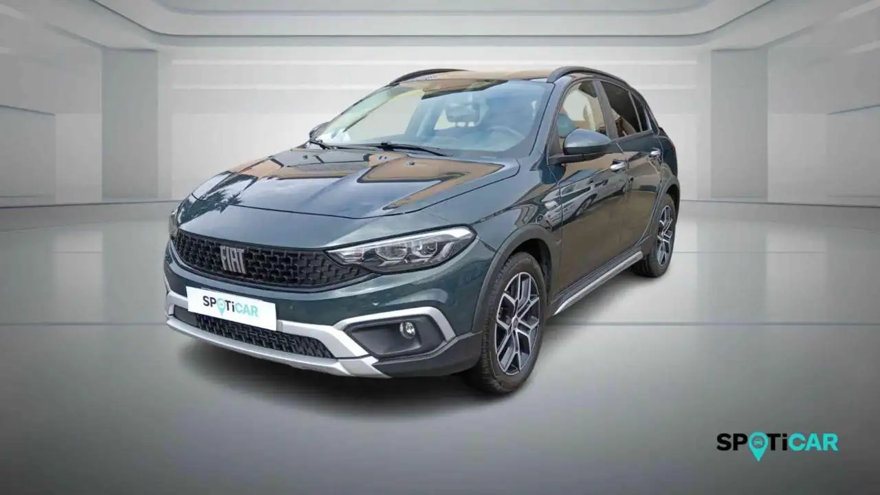 Fiat Tipo 1.6 Mjt S&S 5 porte Cross — photo 1 of 15