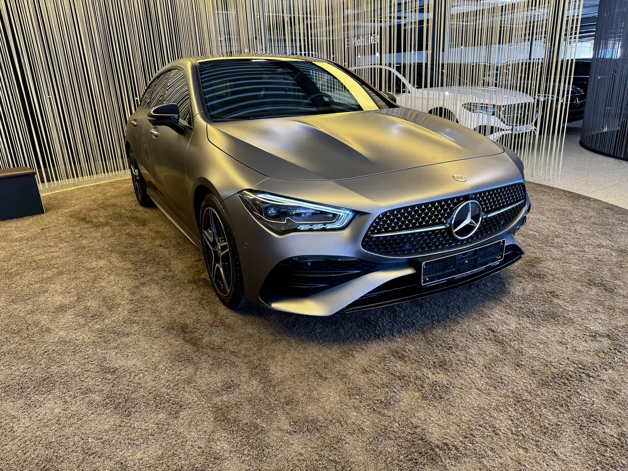 Mercedes-Benz CLA 180 Shooting Brake 7G-DCT AMG Line/HD/360* — photo 1 of 14