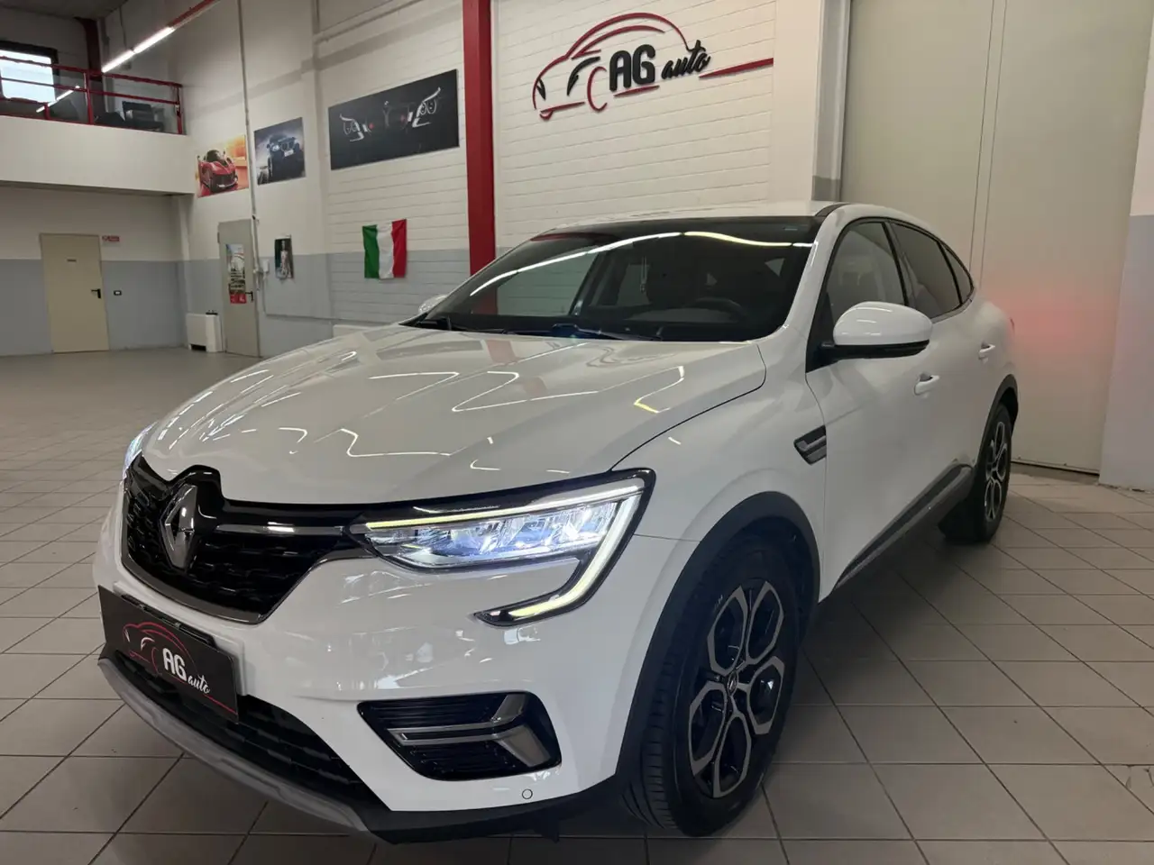 Renault Arkana Arkana Full Hybrid E-Tech 145 CV Techno — photo 1 of 17