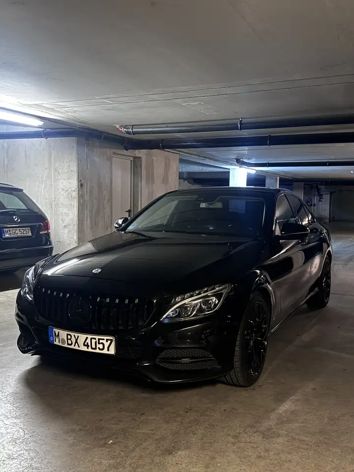 Mercedes-Benz C 200 Avantgarde — photo 1 of 11