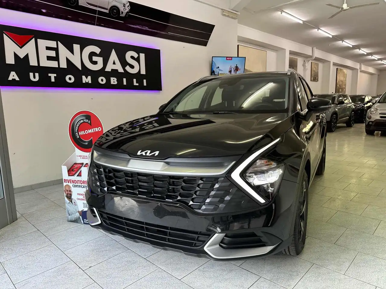 Kia Sportage 1.6 CRDi MHEV Business — photo 1 of 15