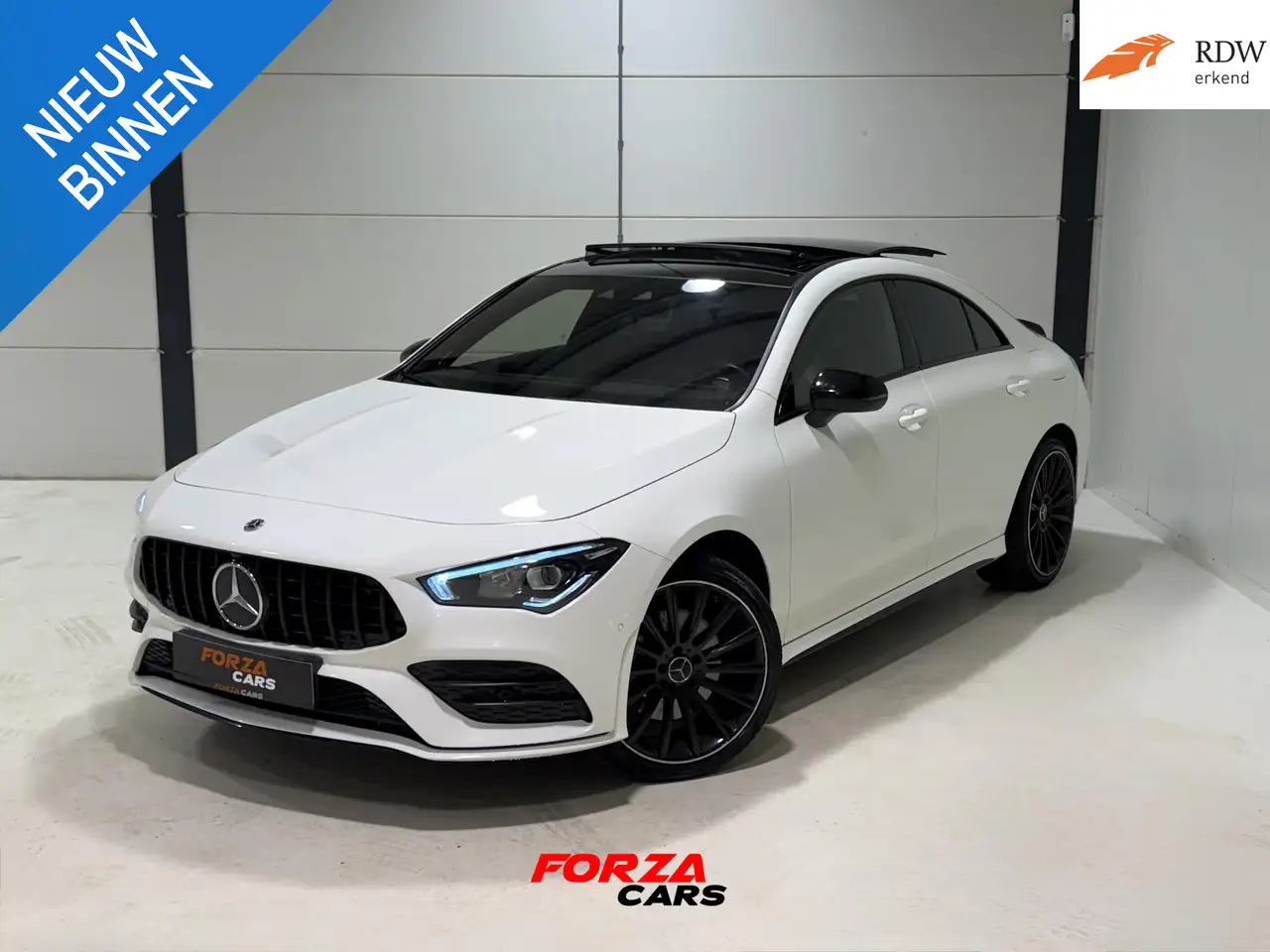 Mercedes-Benz CLA 250 e AMG PANO | CAM | Sfeer — photo 1 of 40