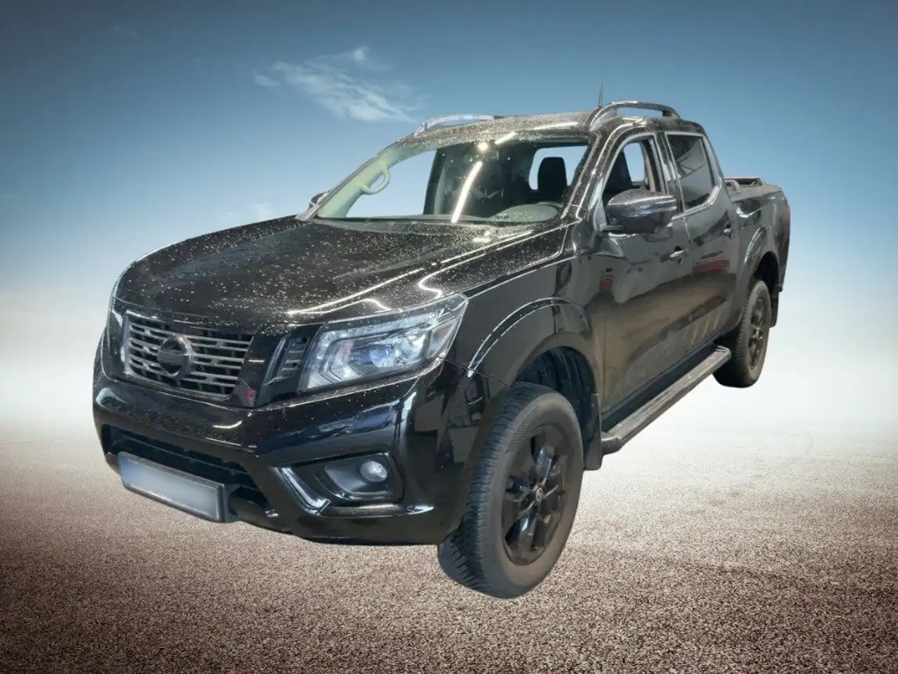 Nissan Navara 2.3 dCi 190 CV 7AT 4WD Double Cab N-Guard + IVA — photo 1 of 12