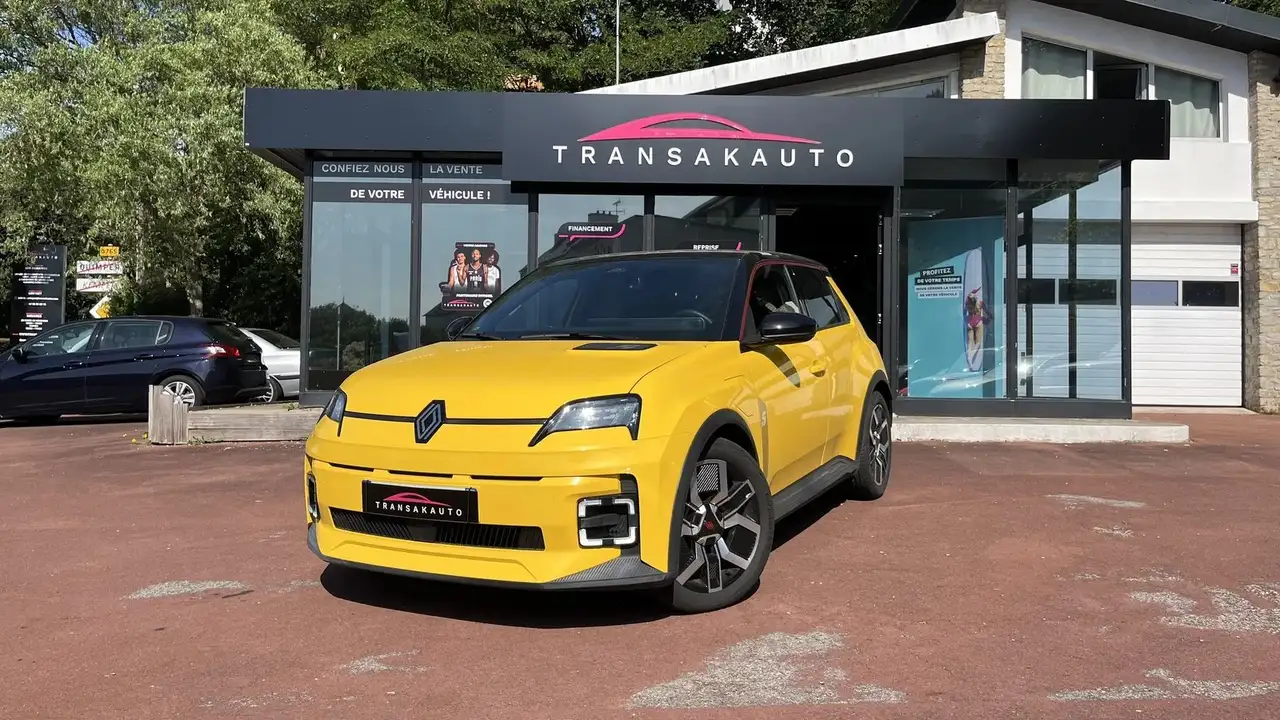 Renault R 5 5 E-TECH ELECTRIC 150 autonomie confort Techno FAIBLE TRAGE — photo 1 of 40