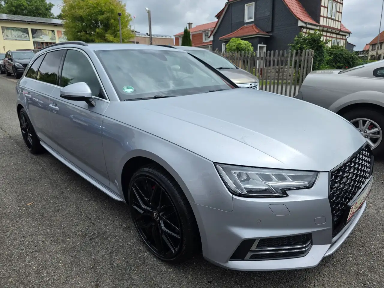 Audi A4 Avant design S-line Nvi LED PDZ SHZ — photo 1 of 25