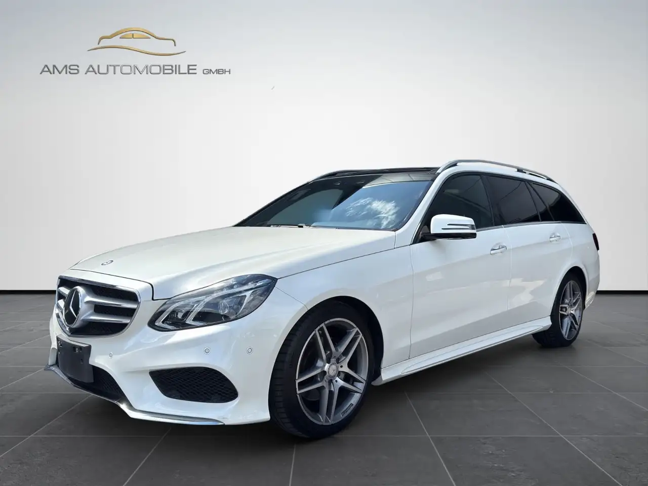 Mercedes-Benz E 300 CGI 4Matic*AMG*LED*PANO*DISTRONIC*360° — photo 1 of 32