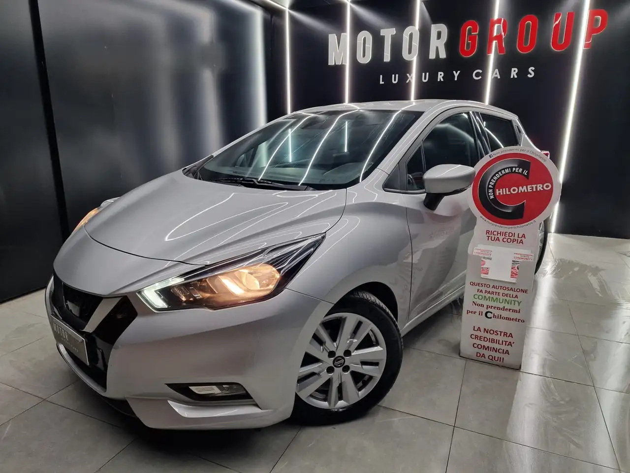 Nissan Micra Micra IG-T 100 5 porte Tekna — photo 1 of 15