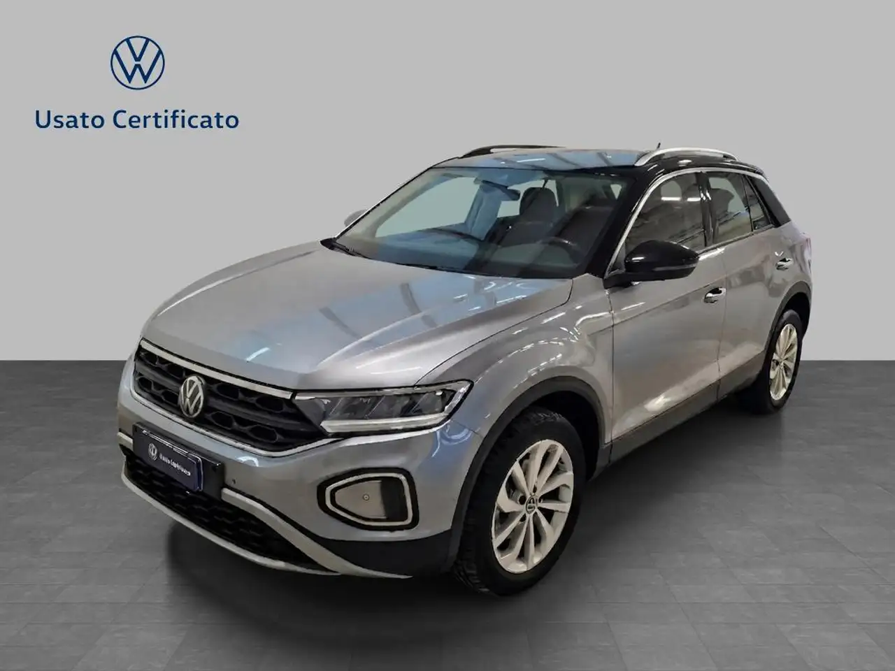 Volkswagen T-Roc 1.0 tsi Life — photo 1 of 8