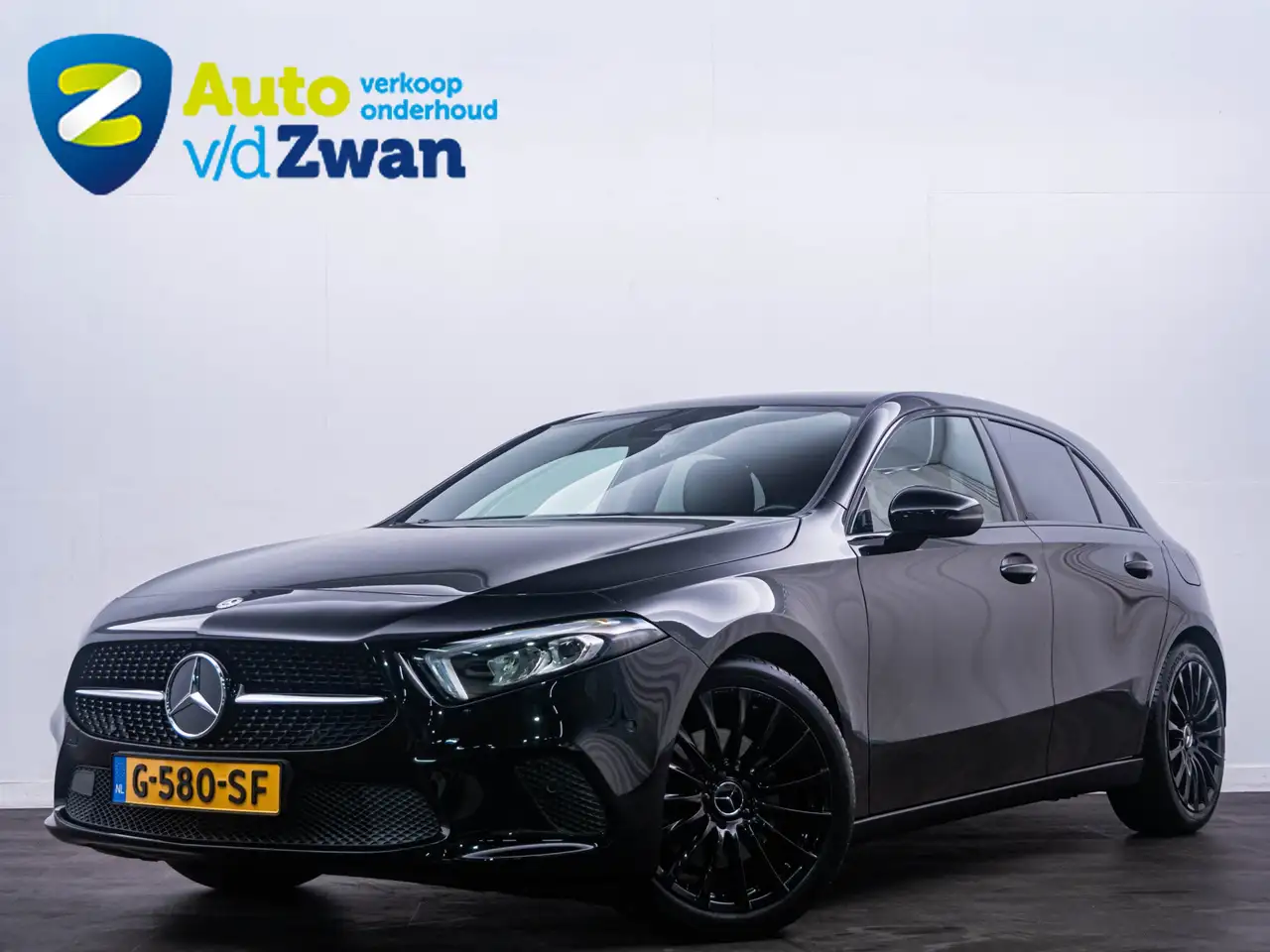 Mercedes-Benz A 220 Premium Night Edition PDC|Cruise! — photo 1 of 31