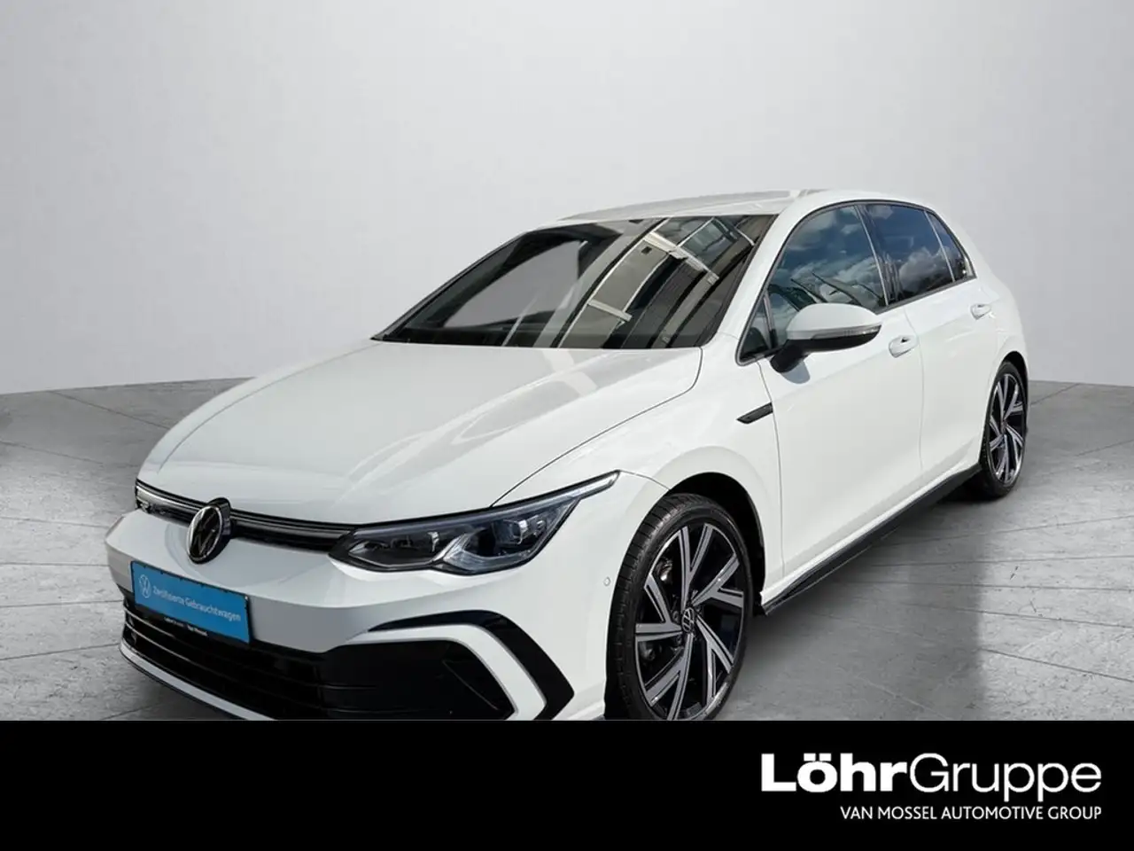 Volkswagen Golf 1,5 l TSI R-Line DSG — photo 1 of 15