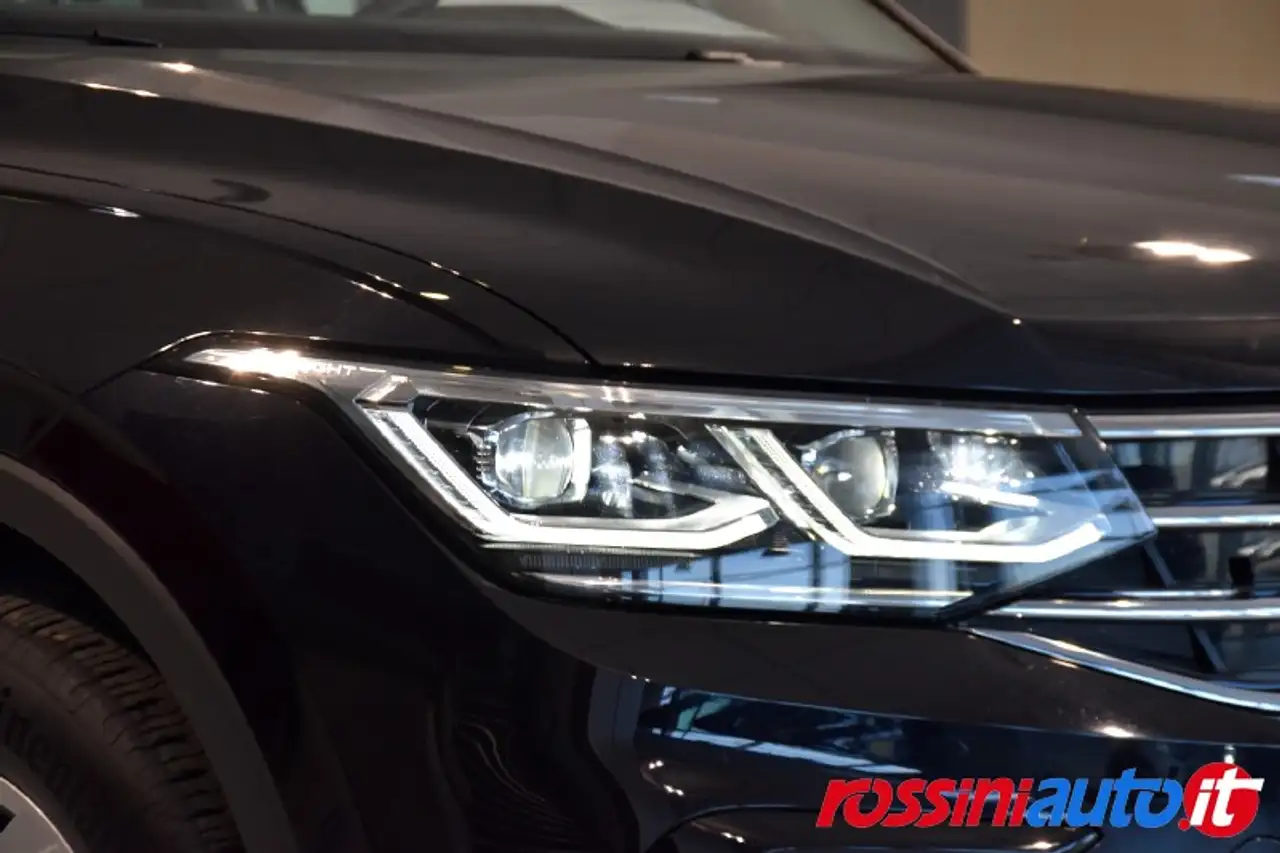 2023 Volkswagen Tiguan 2.0 TDI 150 CV DSG ELEGANCE + TETTO APRIBILE/PANORAMA - MATRIX LED - REARVIEW - PARK ASSIST - NAVI - VIRTUAL COCK, photograph 8
