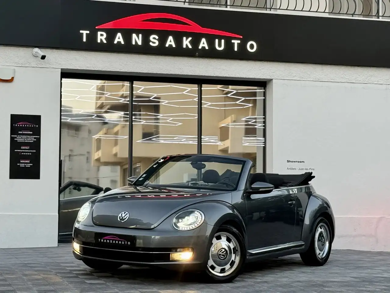 Volkswagen Coccinelle CABRIOLET VINTAGE 1.6 TDI 105CH — photo 1 of 40