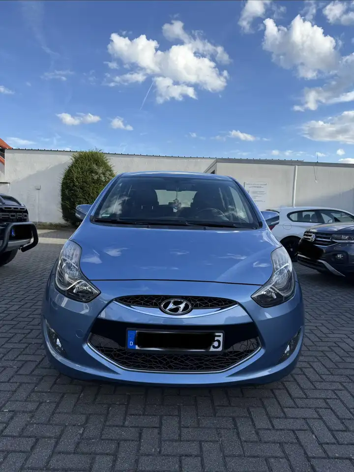 Hyundai iX20 20 Edition — photo 1 of 17