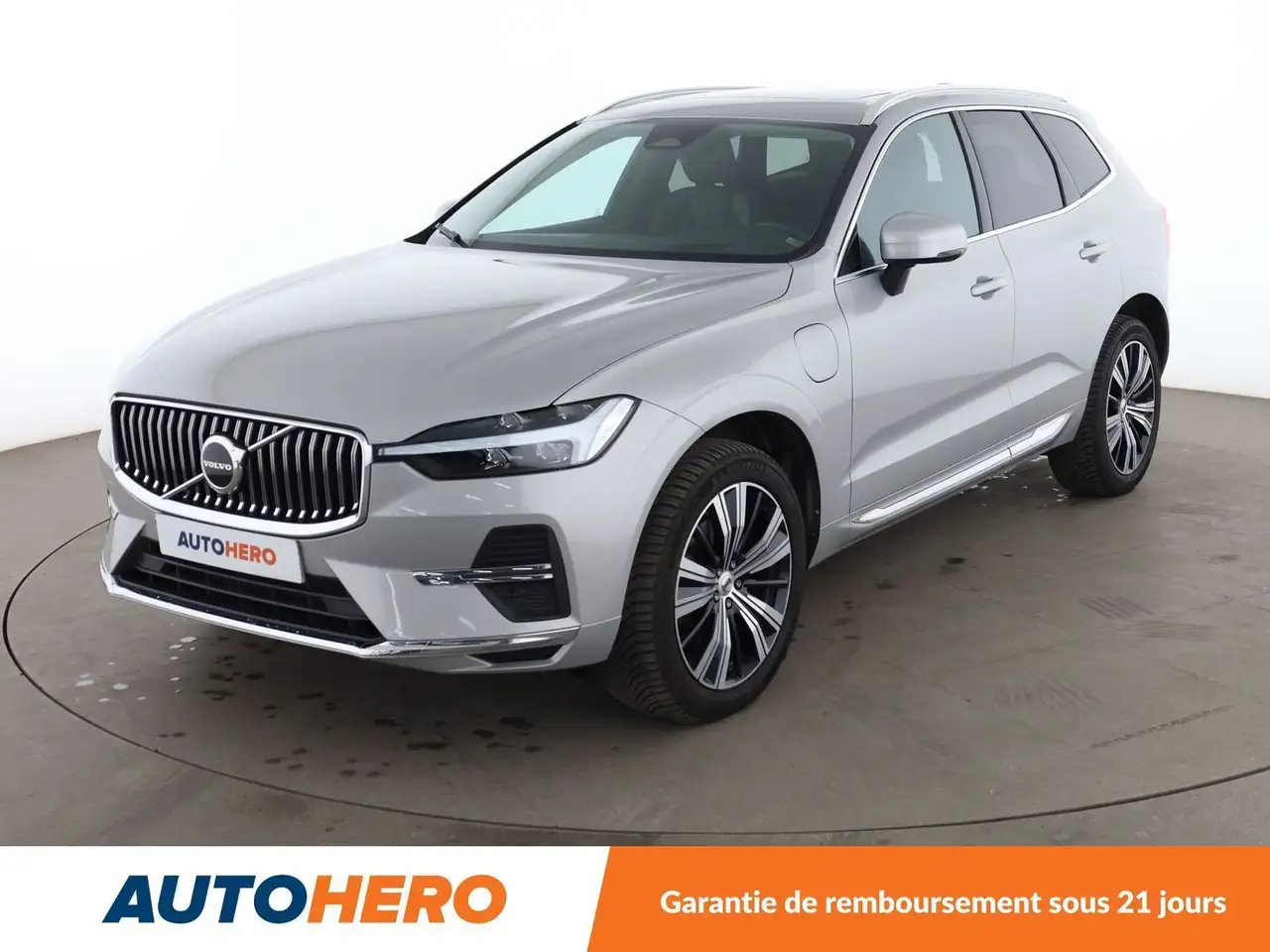 Volvo XC60 2.0 T6 Recharge AWD Inscription Luxe Geartronic 8 — photo 1 of 39