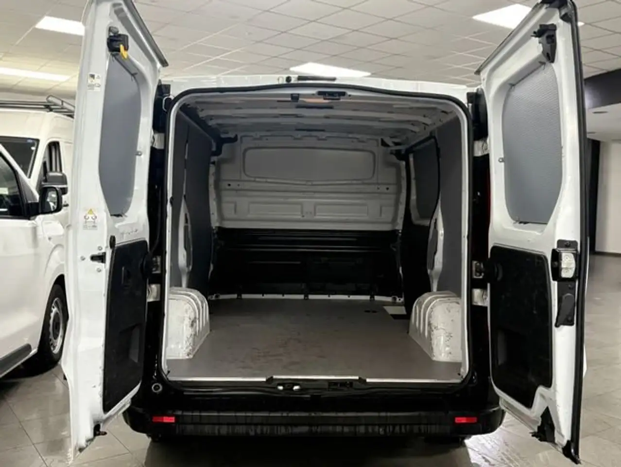 2021 Renault Trafic Furgón 27 L1H1 Energy BluedCi 88kW, photograph 10