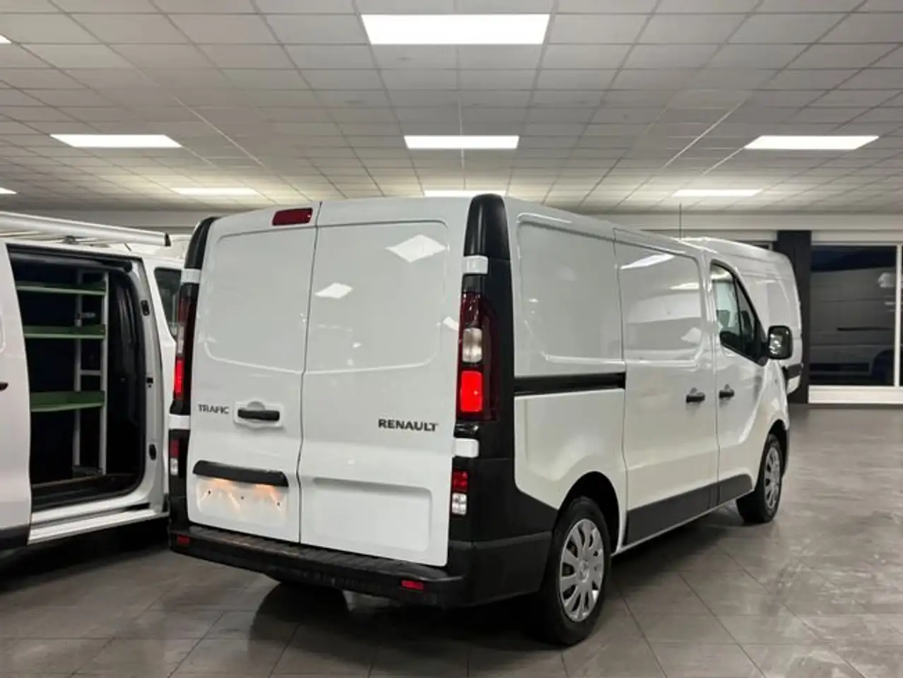 2021 Renault Trafic Furgón 27 L1H1 Energy BluedCi 88kW, photograph 5
