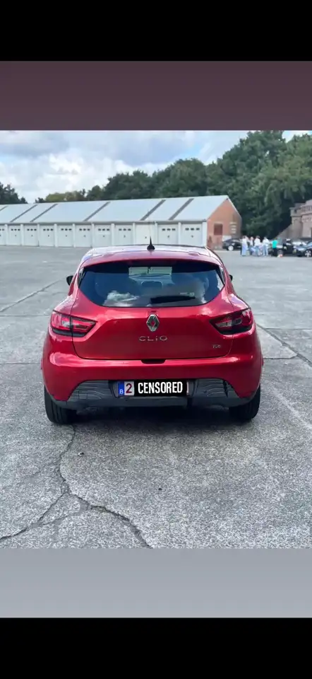 Renault Clio 0.9 TCe — photo 1 of 5